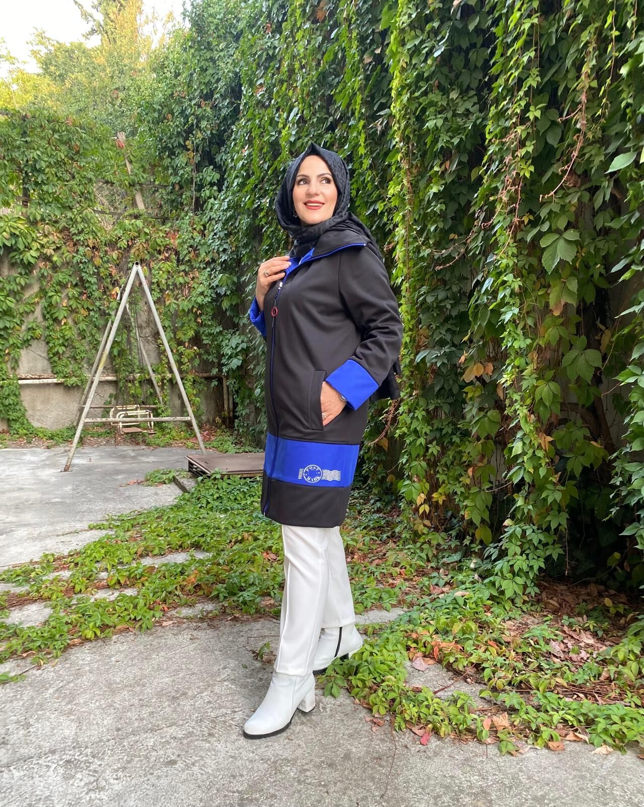 MİARUJ GENİŞ YAKALI YAZI AKSESURLI KABAN