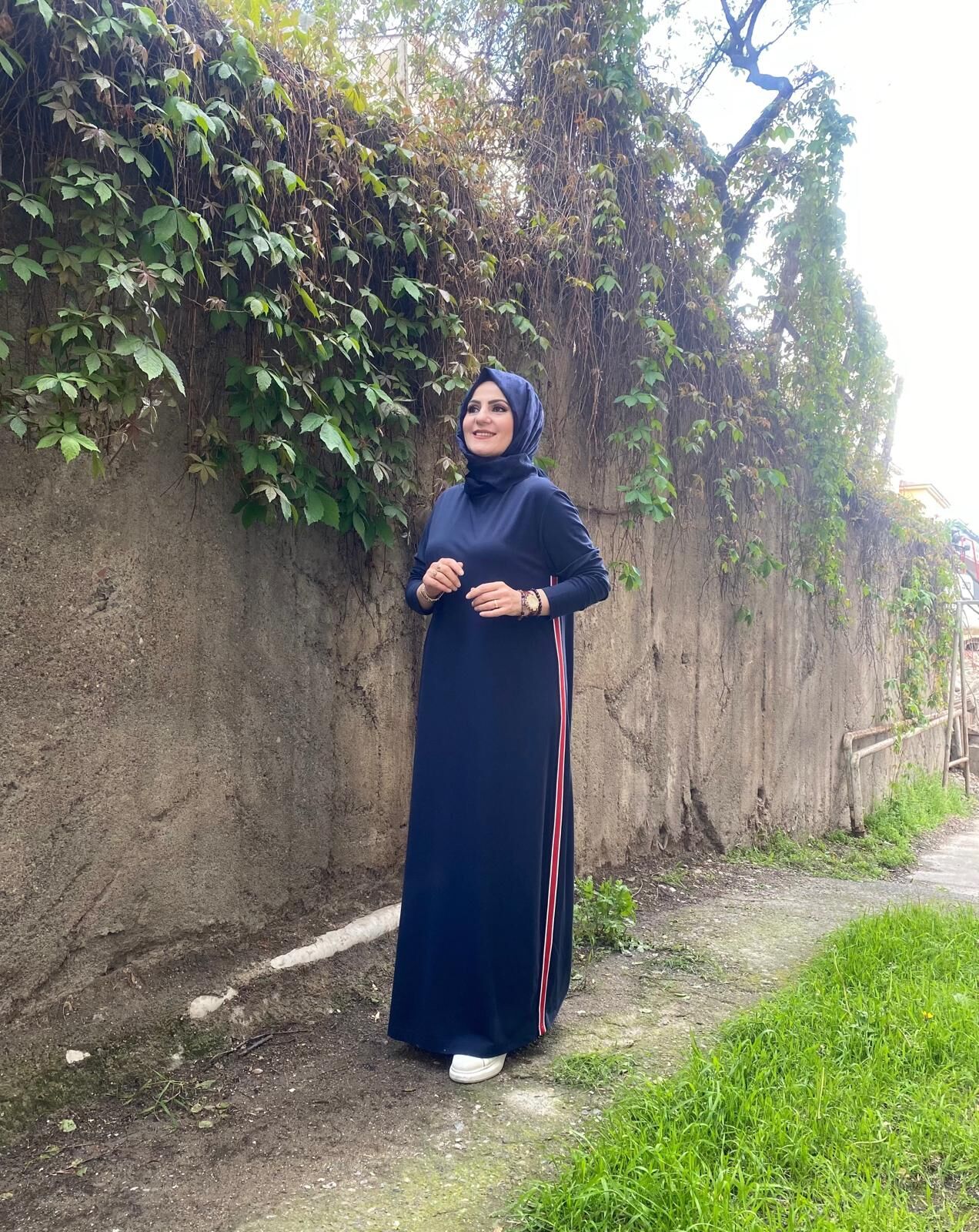 Elbise lacivert kenar şeritli
