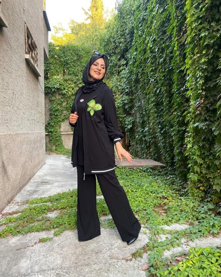 ÇİÇEK BASKILI FERMUARLI CEKET