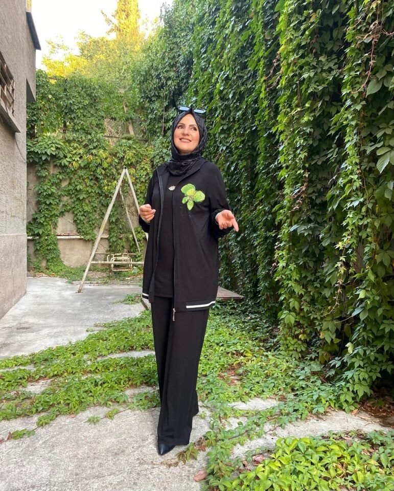 ÇİÇEK BASKILI FERMUARLI CEKET