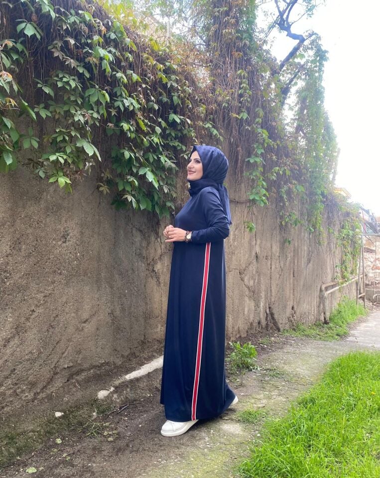 Elbise lacivert kenar şeritli
