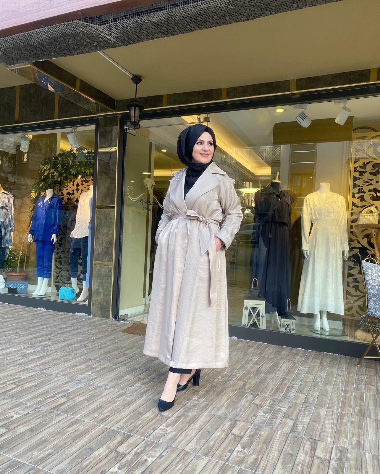 Parlak tensel kumaş kap bej renk