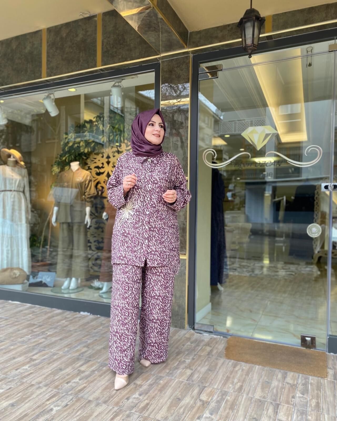 Mia desen pantolonlu takım