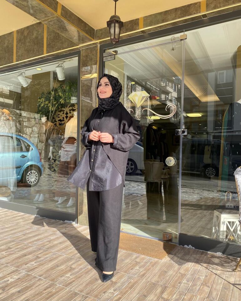 Pantolonlu anvelp detaylı takım