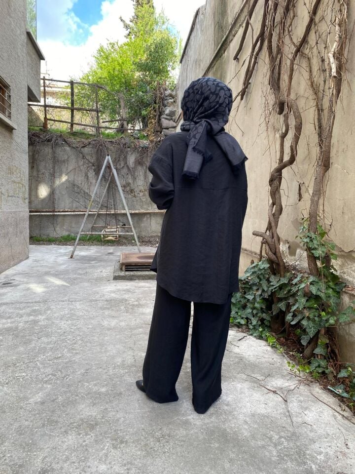 Pantolonlu anvelp detaylı takım