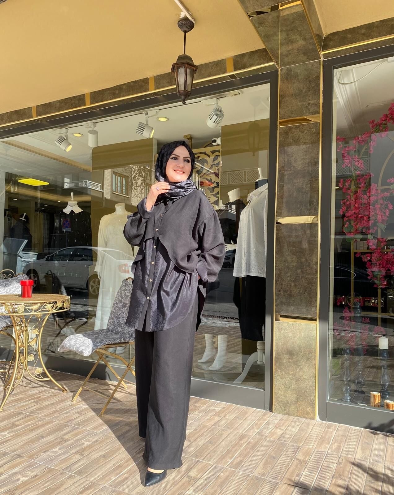 Pantolonlu anvelp detaylı takım