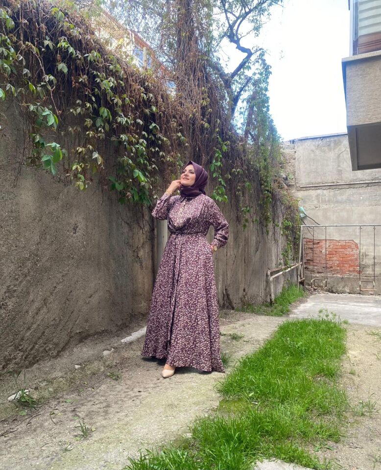 Elbise mia desen önden bağlamalı