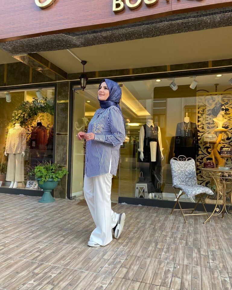 LACİVERT ÇİZGİLİ GÖMLEK