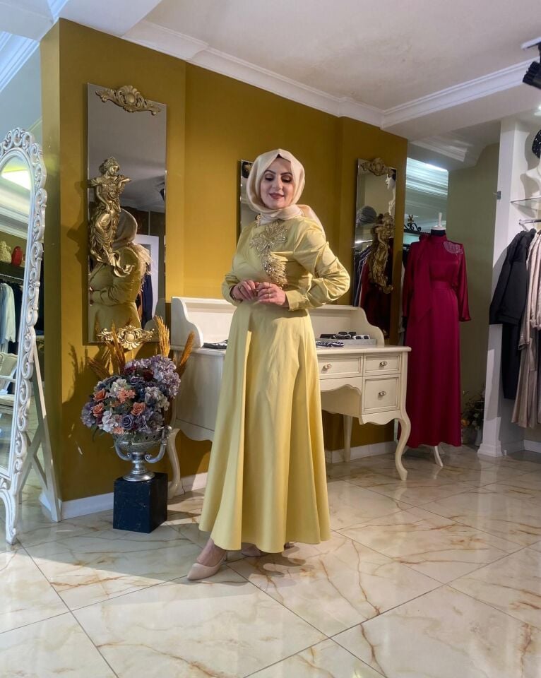 KIVRIK YAKA YAMA ELBİSE