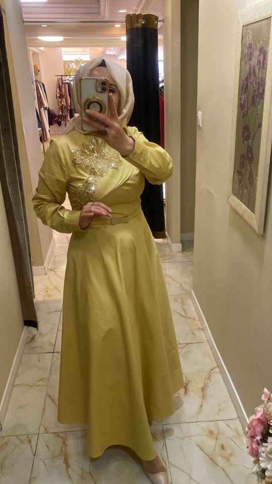 KIVRIK YAKA YAMA ELBİSE