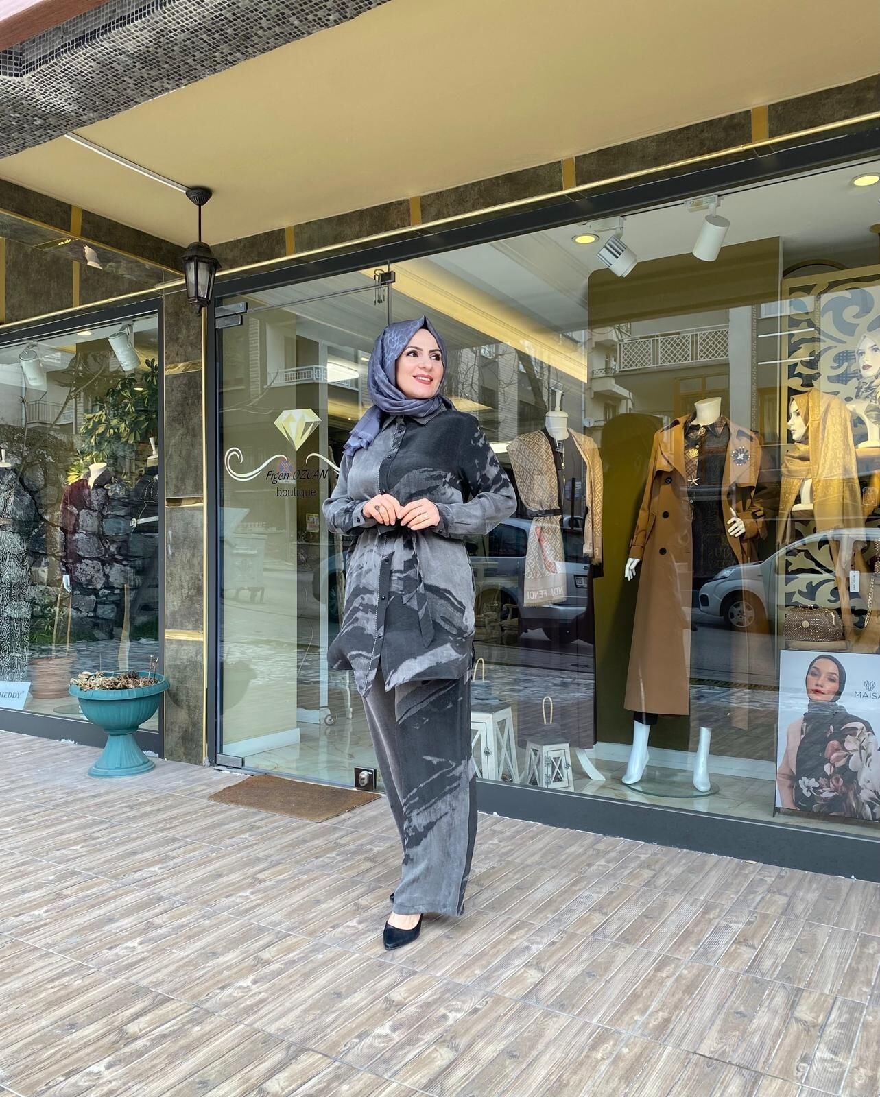 F.G PANTOLONLU TAKIM