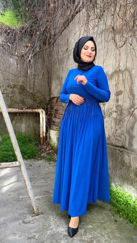 ZİNCİRLİ ELBİSE